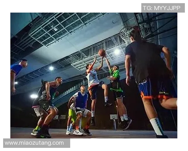 2017年NBA季后赛勇士与火箭精彩全场重播回顾与分析