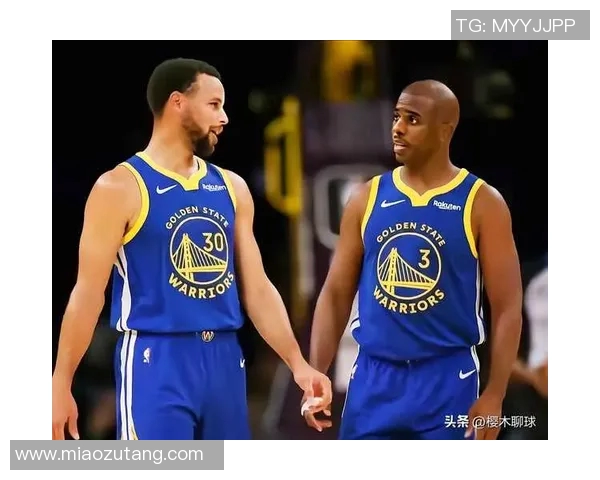 2016年勇士与小牛精彩对决比赛视频回顾与分析