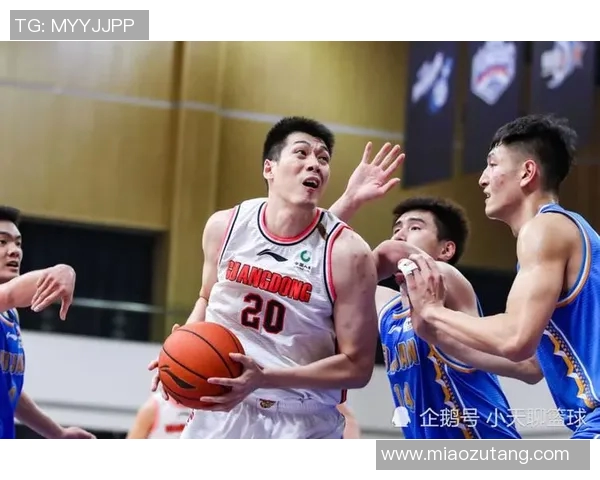 任骏飞引领球队奋勇争先展现篮球才华与团队精神的完美结合