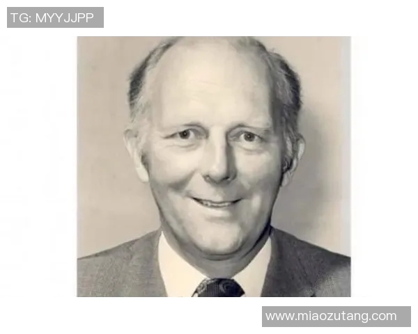 亚当斯的传奇人生与不朽成就探秘:从平凡到伟大的奋斗历程 亚当斯的传奇人生与不朽成就探秘:从平凡到伟大的奋斗历程