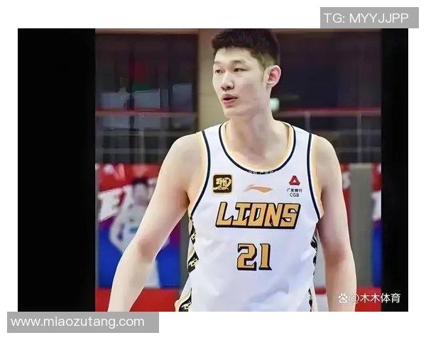 胡金秋：从青涩新星到CBA赛场的闪耀巨星之路