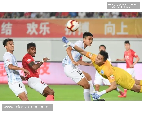 广州恒大迎战日本球队期待再创辉煌展现亚洲足球强队风采