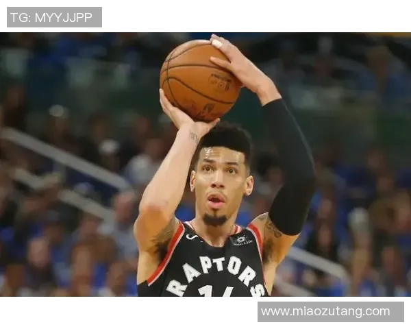 德尼普罗对阵沃林的精彩较量分析与赛季前景展望