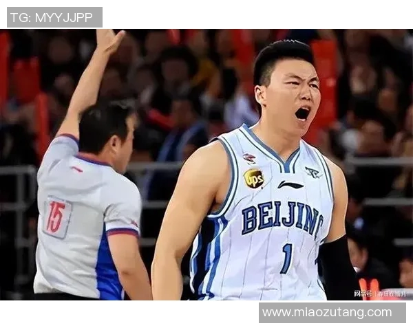 李根:从篮球场上的拼搏者到生活中的奋斗者的精彩人生旅程 李根:从篮球场上的拼搏者到生活中的奋斗者的精彩人生旅程