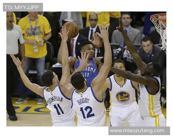 2013年火箭队与雷霆队的激烈对决回顾与分析